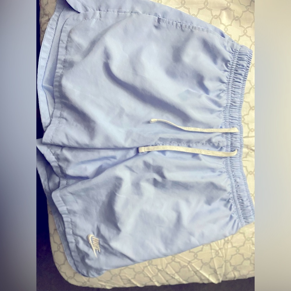 Nike Men's Sportswear Sport Essentials Woven Lined Flow Shorts